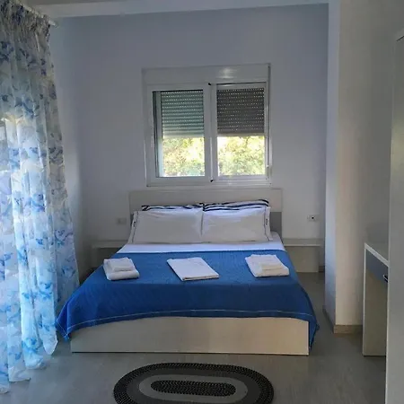 Stolis Hotell *