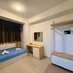 Stolis Hotel *