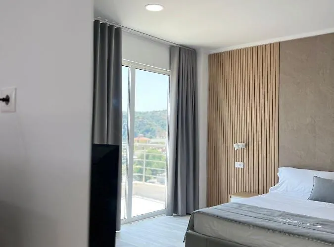 Otel Stolis *